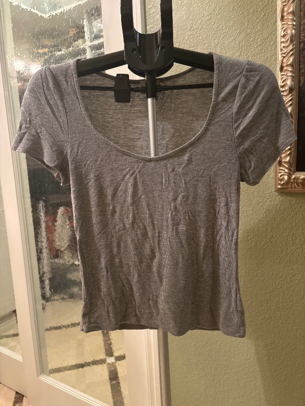 PST Los Angeles Heather Grey Ribbed Top, size; Medium